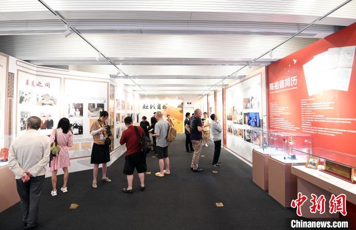 上海棋院《超越自我》纪念展以海量照片与珍贵