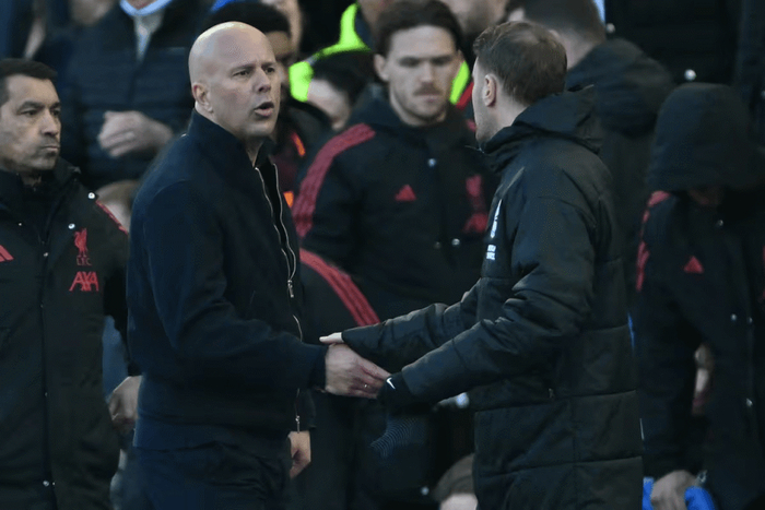 利物浦主帅斯洛特面临赛季末考验 失利后信任度