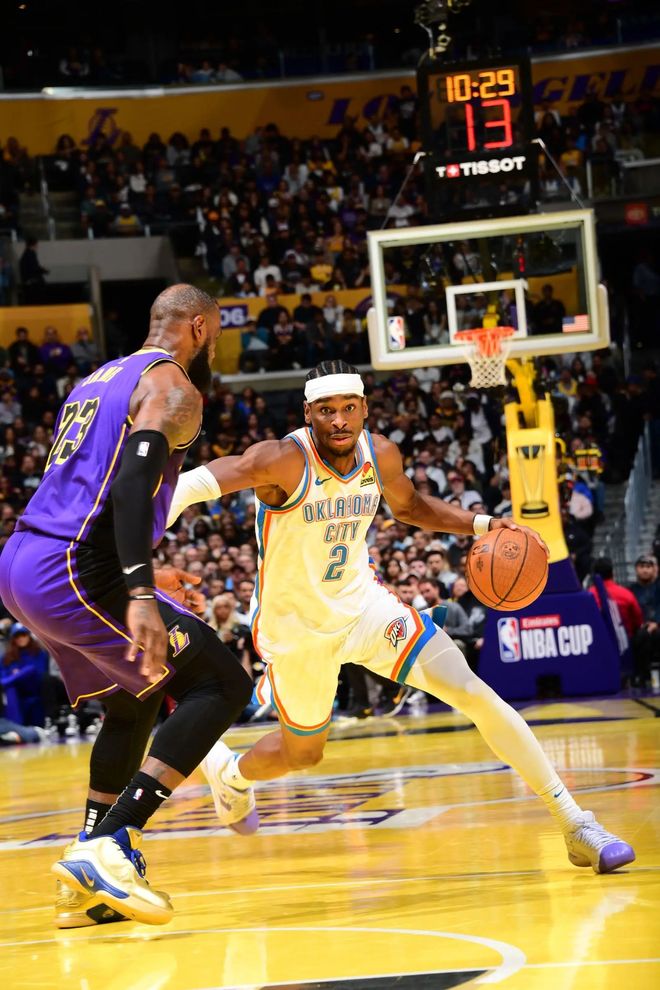 湖人惨败雷霆43分 东契奇伤退季后赛前景堪忧