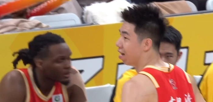 浙江广厦接近签约前NBA中锋马利克·威廉姆斯 冲